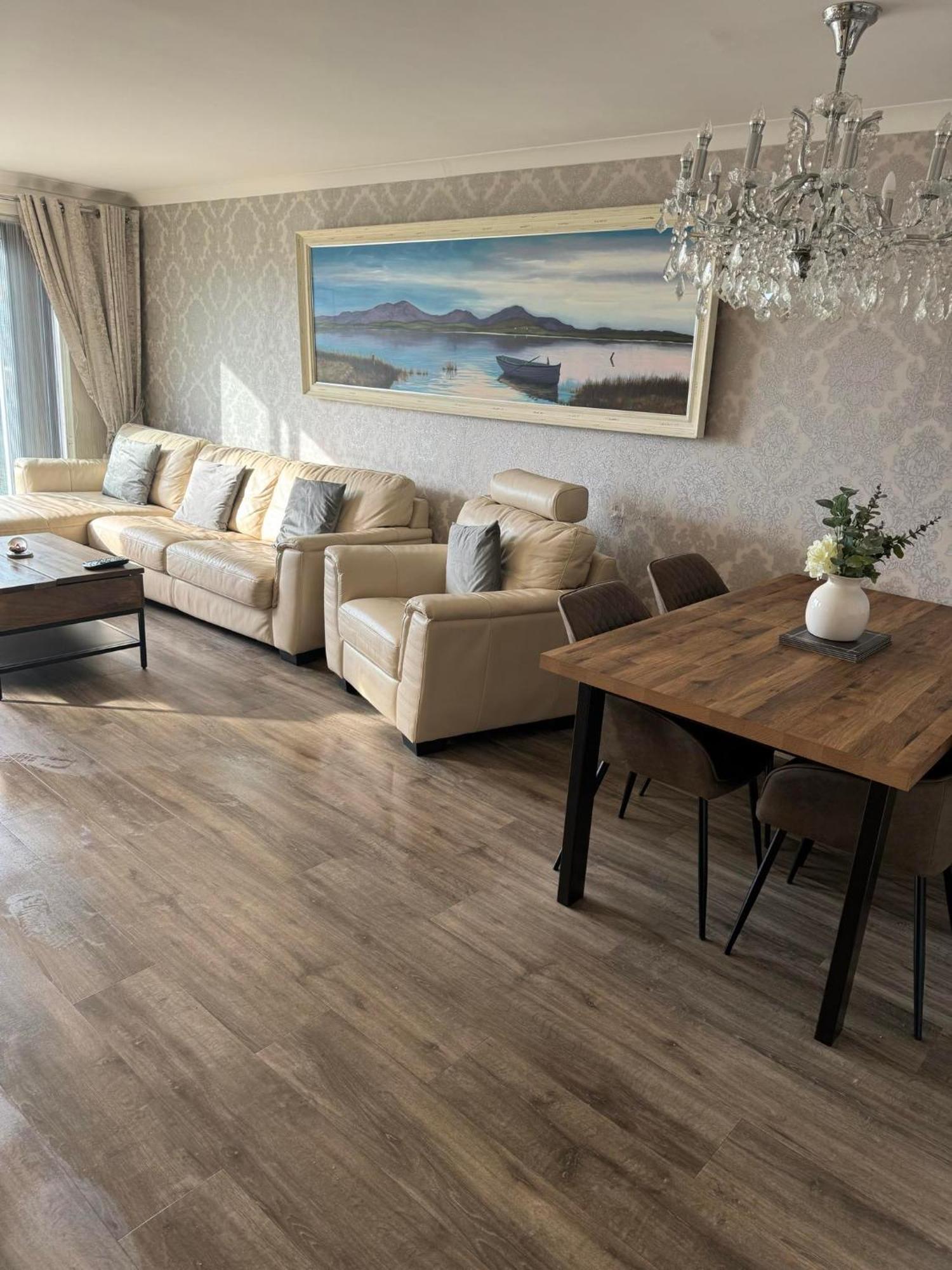 Largs Sea Front, Modern Apartment Pokoj fotografie